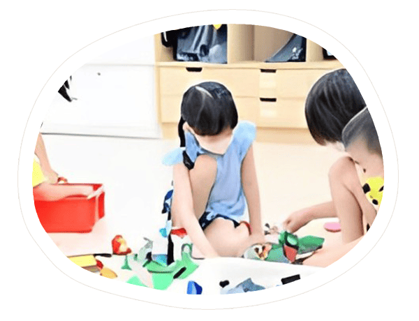 8：30～順次登園自由遊び