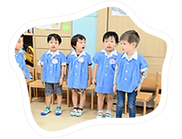 9：30～朝の挨拶（手遊びや季節のお歌）